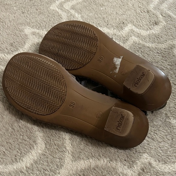 Rieker Elegant Gray Floral Women's Sandals, size 38 - Picture 5 of 7